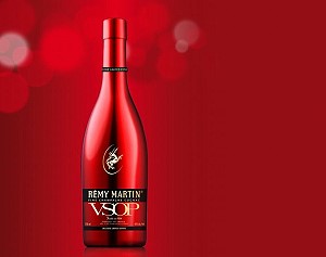 Праздничная версия знаменитого коньяка от Remy Martin