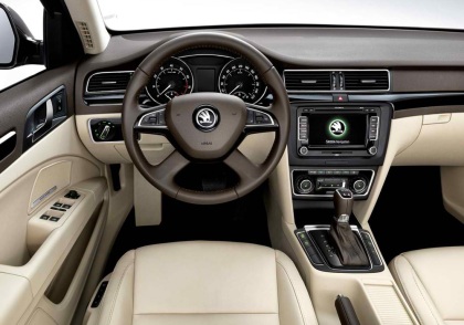 Skoda Superb Combi 2014