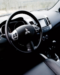 mitsubishi-outlander_1.jpg