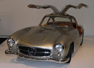 Mercedes-Benz 300 SL Gullwing будет продан с аукциона Artcurial