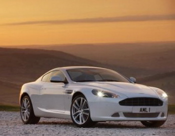 Aston Martin представил новую модель Aston Martin DB9 2011   