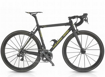 Colnago объединяется с Ferrari для создания ультралегкого велосипеда Di2