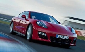 Porsche представила новую Panamera GTS