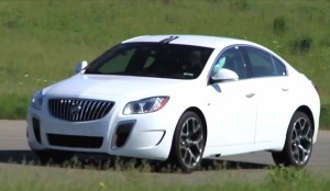 Buick Regal GS 2012 года выходит на дорогу с 270 лошадиными силами