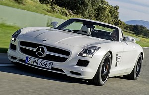 Родстер Mercedes-Benz SLS AMG: стиль по-немецки