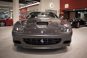 Патрисия Корнуэлл расстанется со своим Ferrari ради доброго дела 